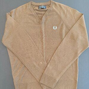 Fred Perry V-Neck Sweater - Mens size 40", 101cm